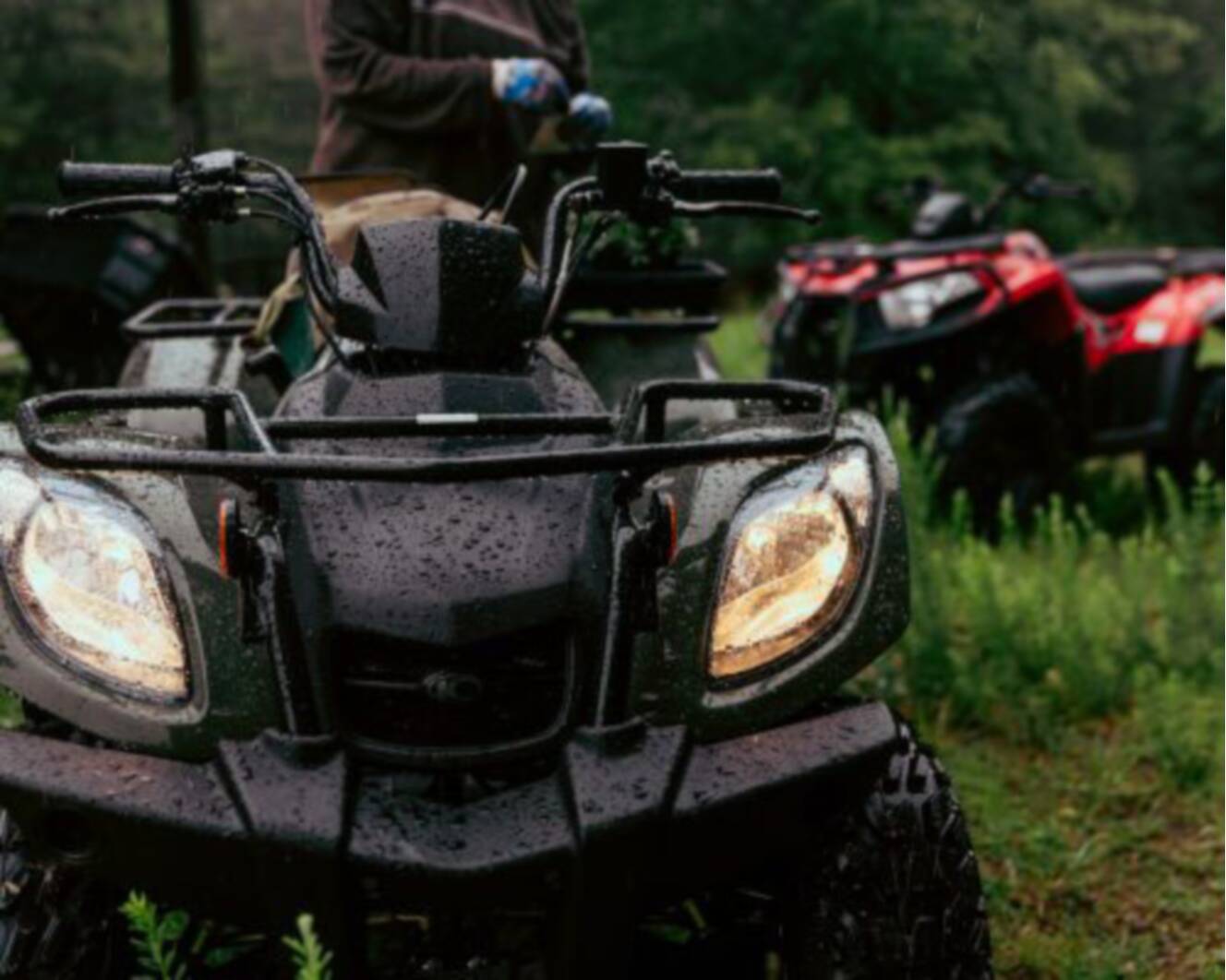 A photo of this 2026 Kymco Mongoose 270i