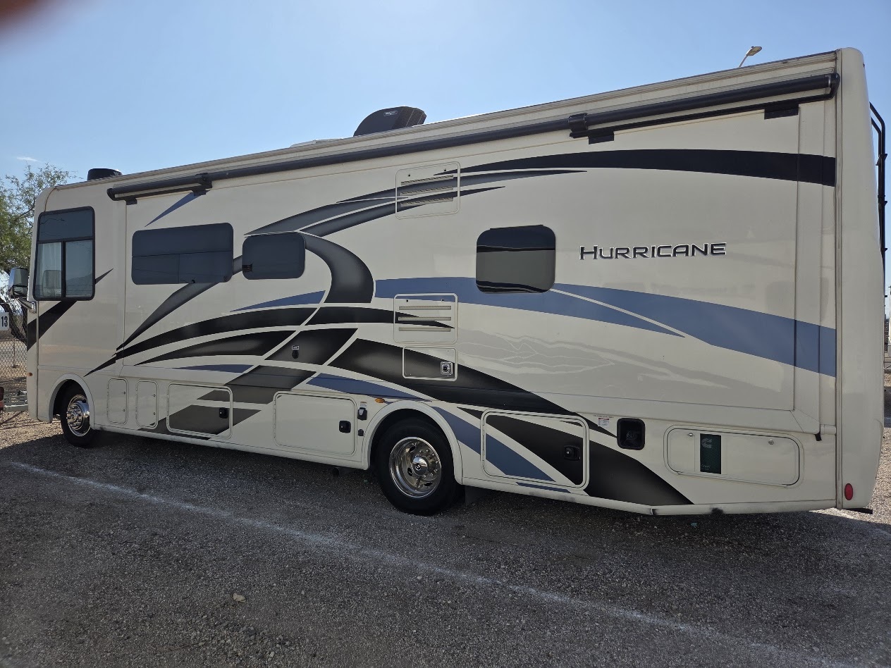 2021 Thor Motor Coach HURRICANE 29M RV