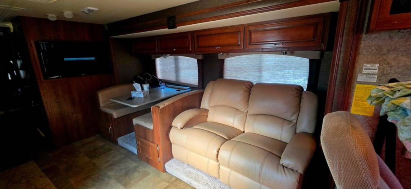 A photo of this 2013 Fleetwood Storm 32V