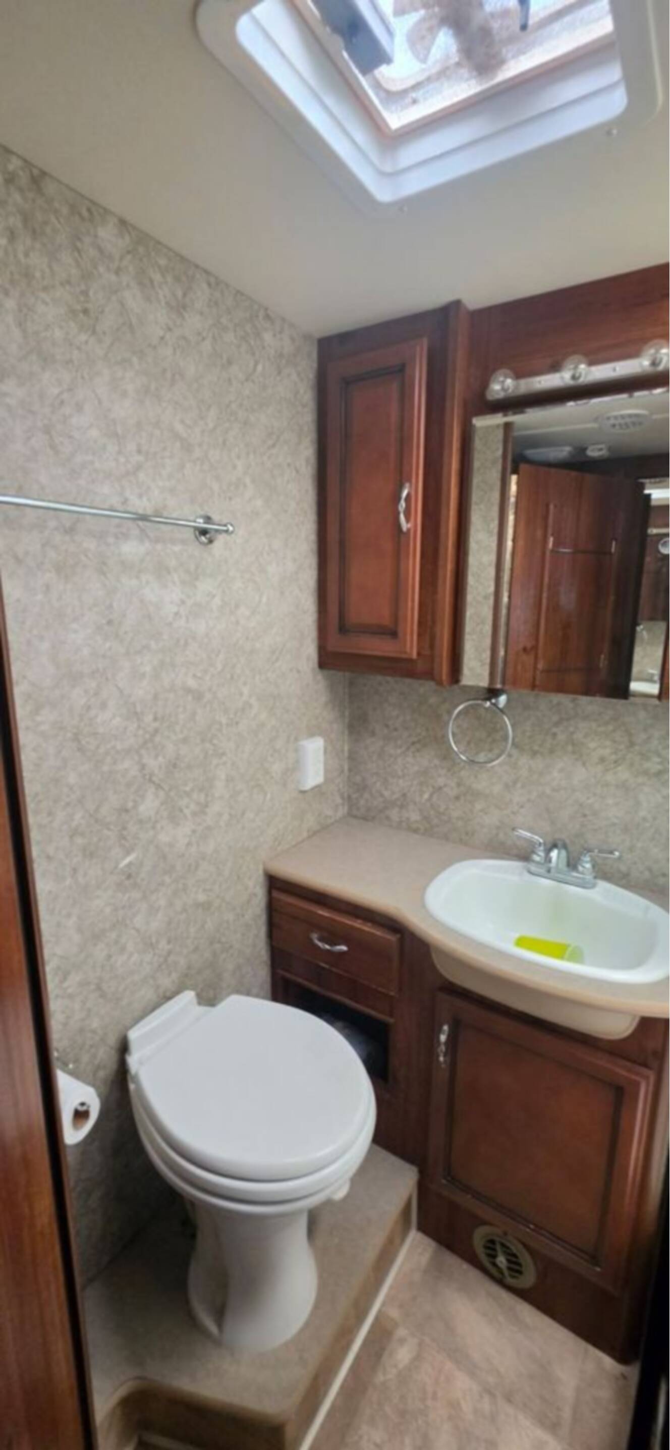 A photo of this 2013 Fleetwood Storm 32V