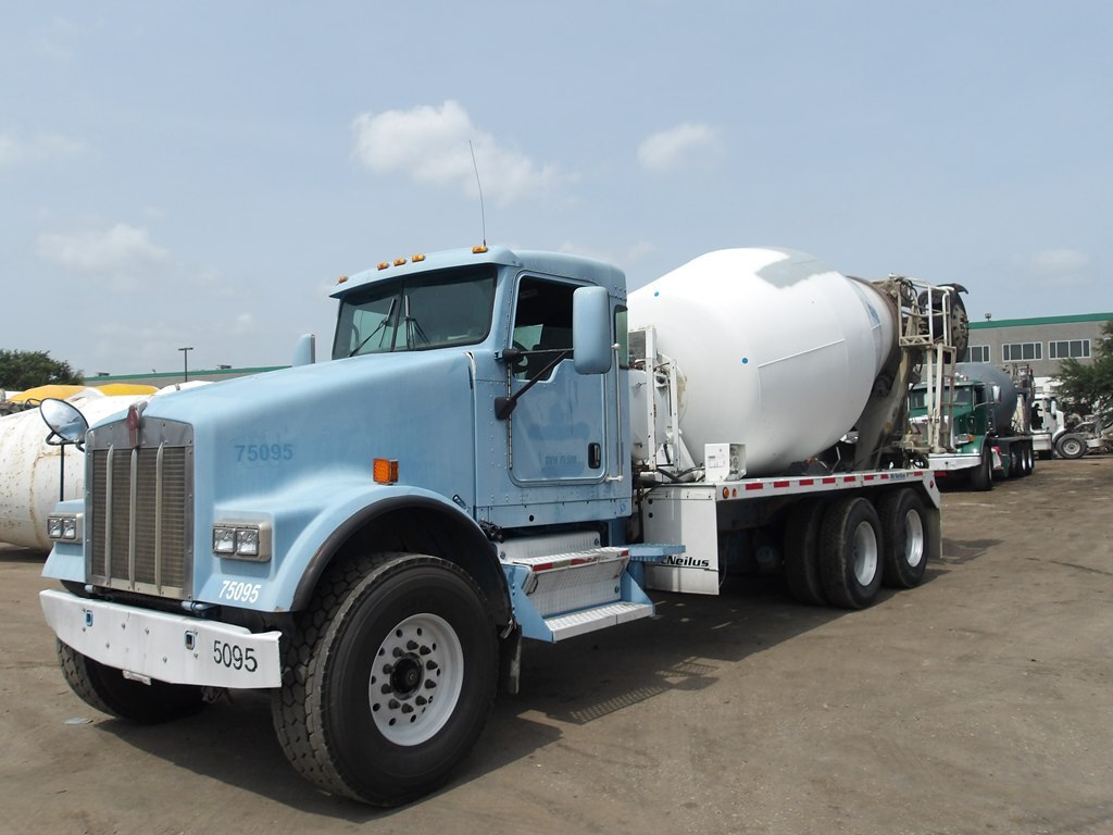 2007 KENWORTH W900 in Houston, TX
