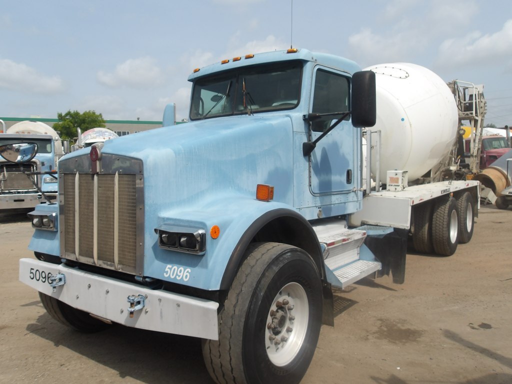 2007 KENWORTH W900 in Houston, TX