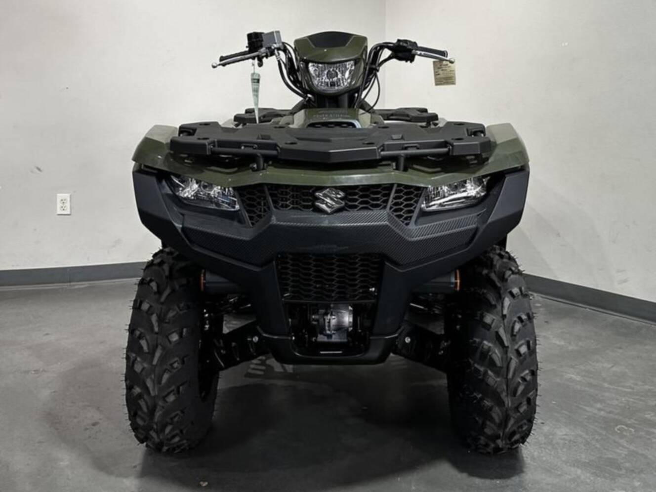 A photo of this 2025 Suzuki KingQuad 500AXi Power Steering