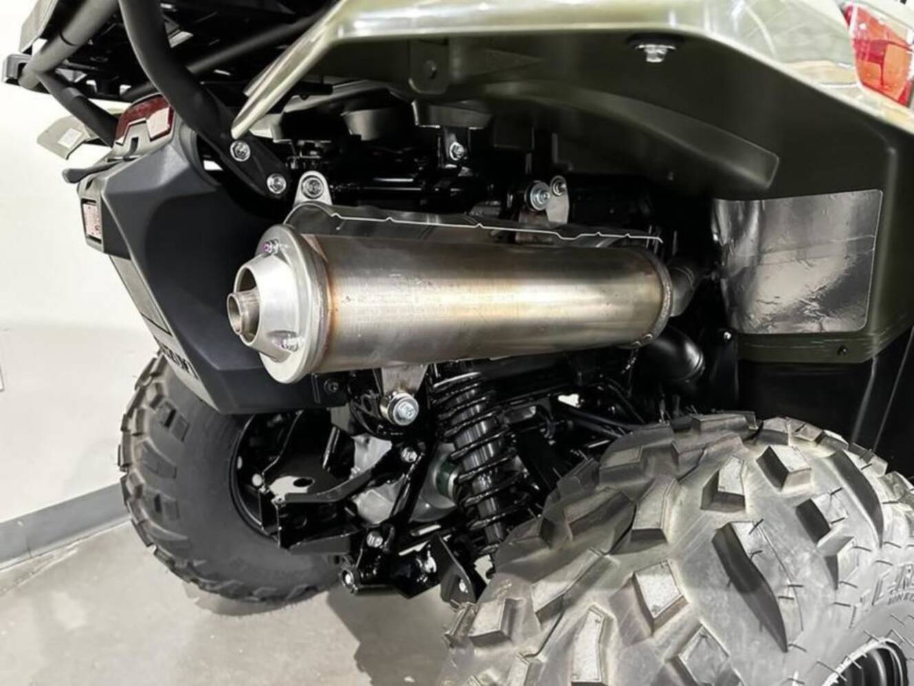 A photo of this 2025 Suzuki KingQuad 500AXi Power Steering