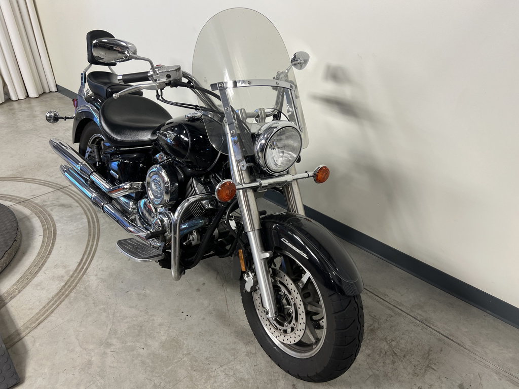 2004 Yamaha V STAR 1100 CLASSIC (XVS1100) CLASSIC in Peninsula, OH