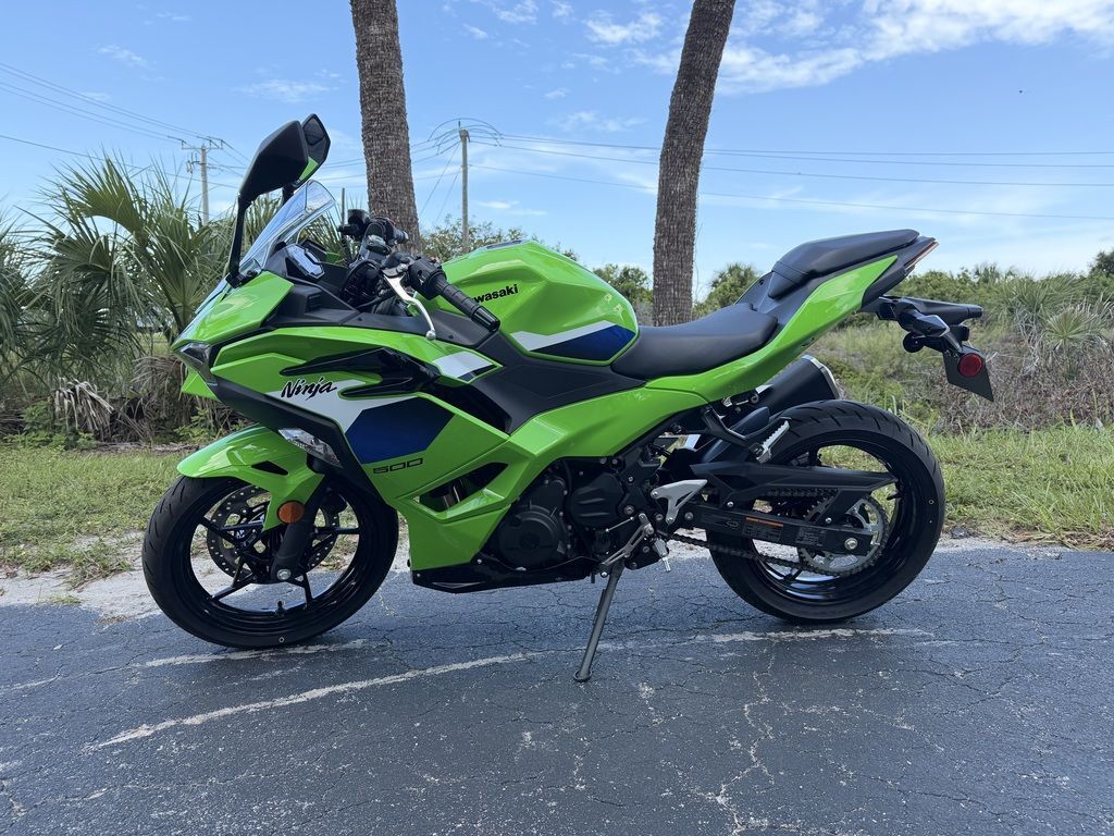 2026 Kawasaki Ninja® 500 BASE in Sarasota, FL