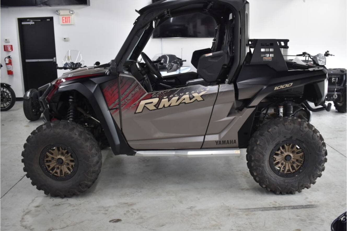 A photo of this 2024 Yamaha Wolverine RMAX2 1000 XT-R