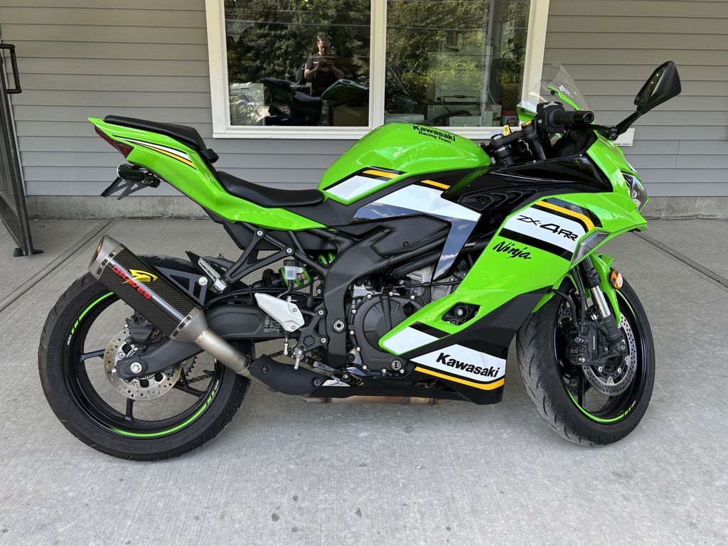 2025 Kawasaki NINJA® ZX -4RR ABS KRT Edition KRT EDITION ABS in Swanzey, NH