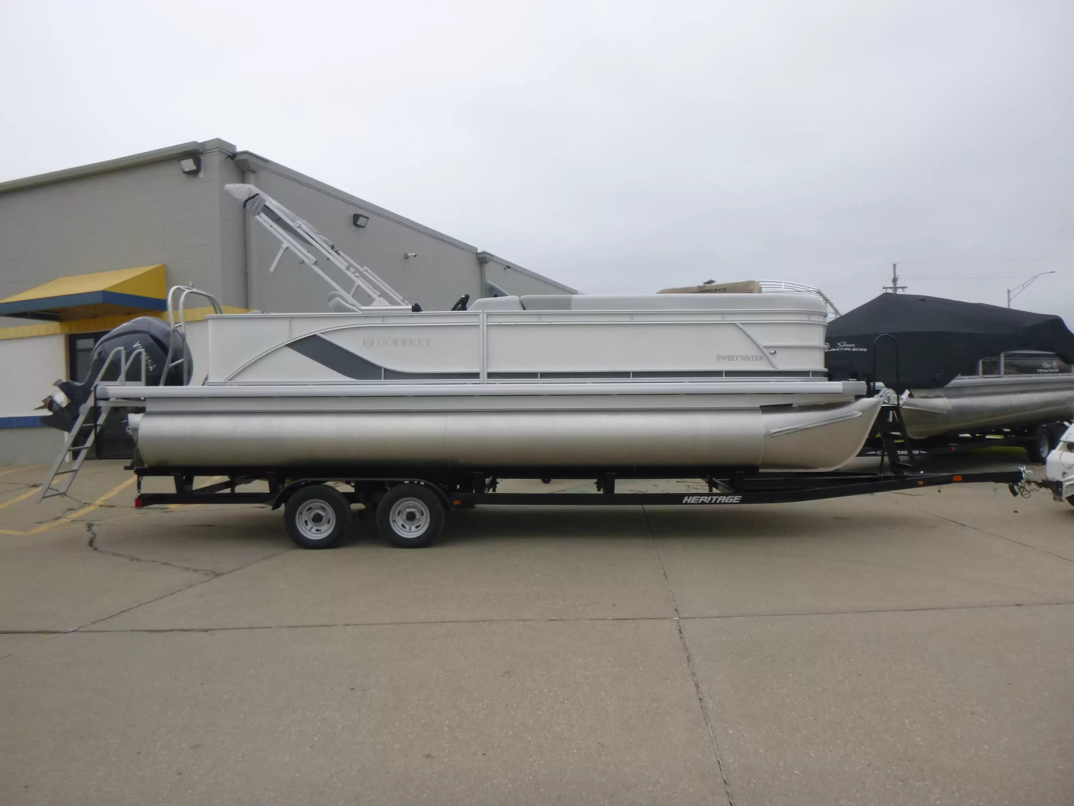 2027 Godfrey Sweetwater 2286 CSE 2486 SFL in omaha NE