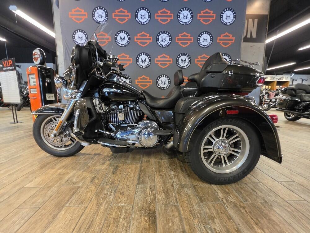 2020 Harley-Davidson Tri Glide Ultra ULTRA CLASSIC in Winterville, NC