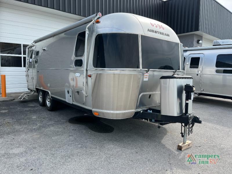 2022 Airstream Flying Cloud 25FB Twin RV