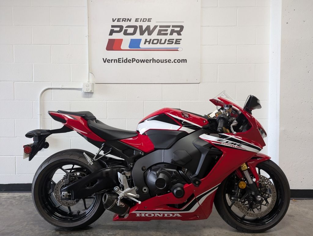 2021 Honda® CBR1000RR 1000RR in Sioux Falls, SD