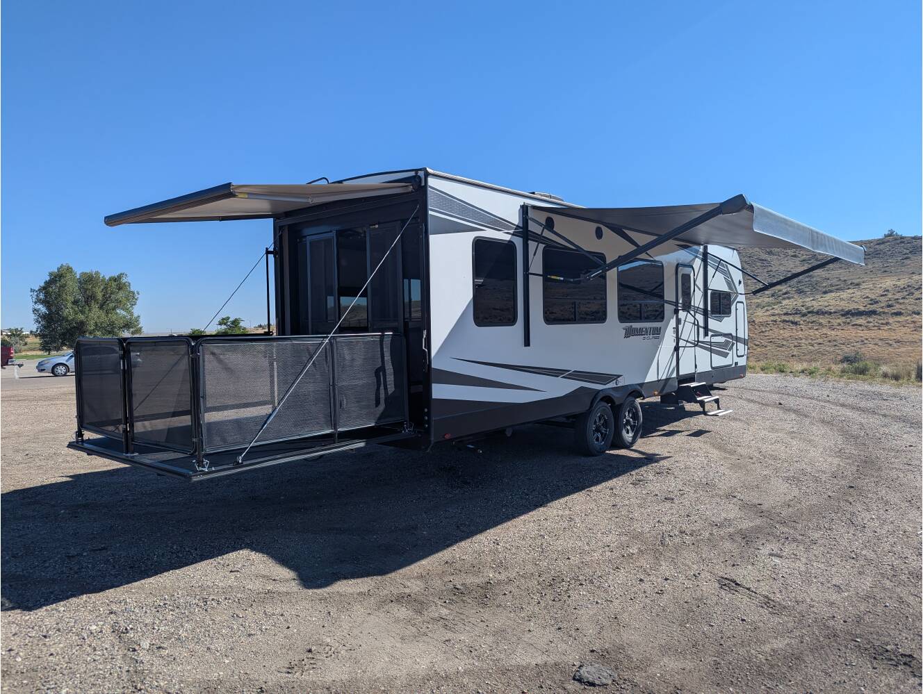 A photo of this 2022 Grand Design MOMENTUM G-CLASS 28G