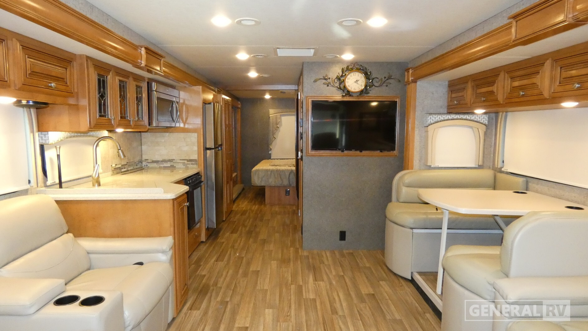 2017 Thor Motor Coach MIRAMAR 35.2 in orange park FL