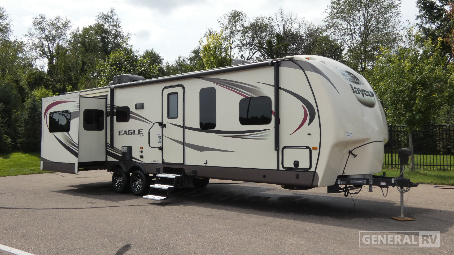 2016 Jayco EAGLE 318RETS in clarkston MI