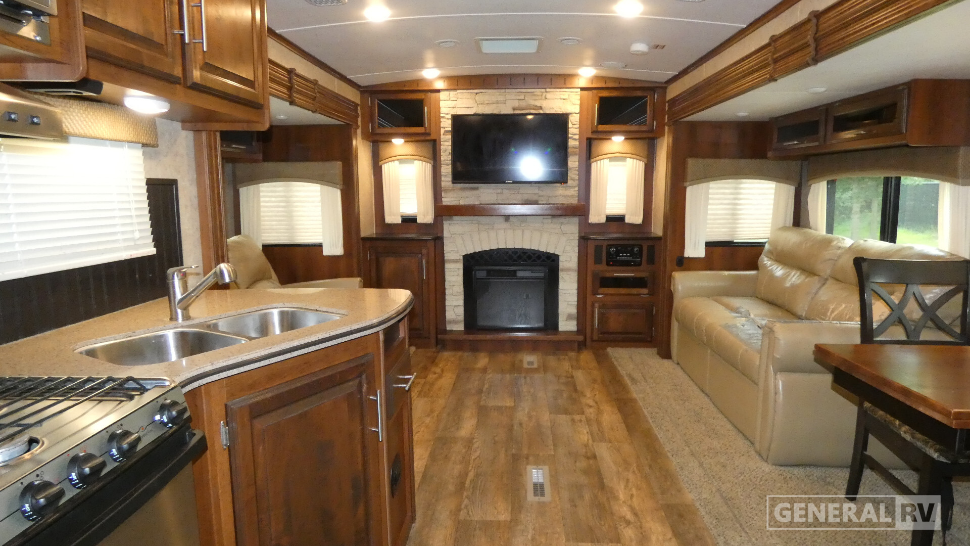 2016 Jayco EAGLE 318RETS in clarkston MI