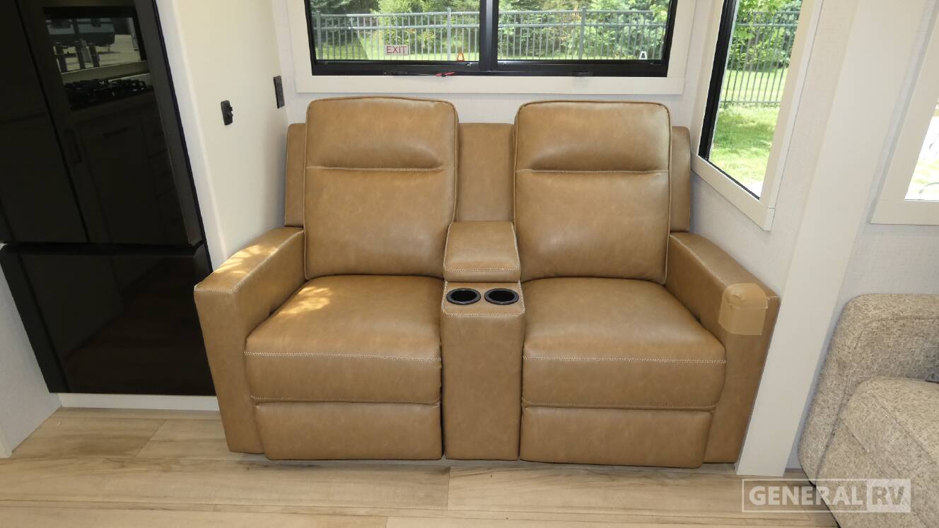 A photo of this 2026 Brinkley MODEL I 275