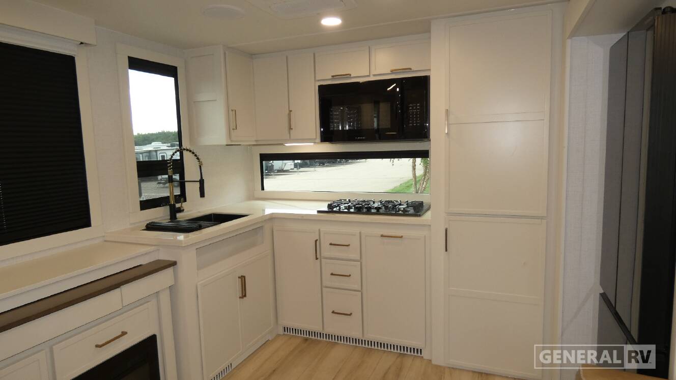 A photo of this 2026 Brinkley MODEL I 275