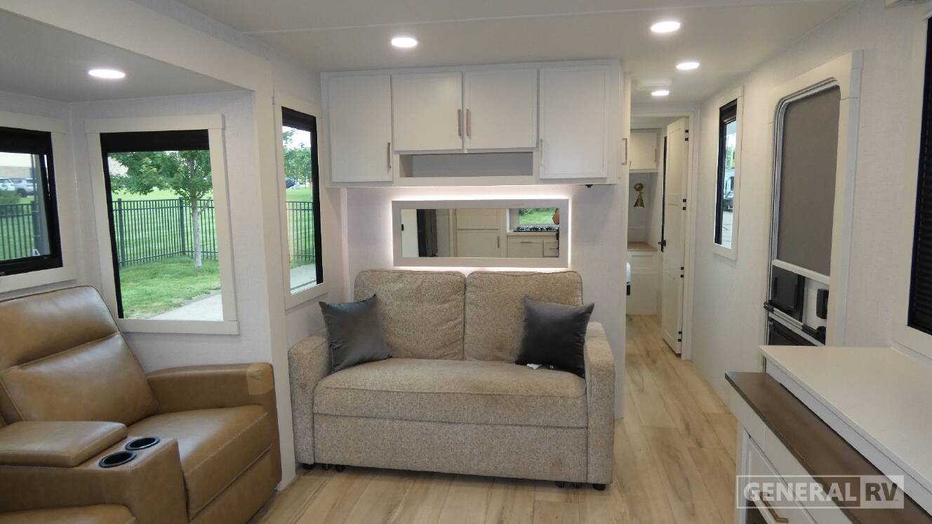 A photo of this 2026 Brinkley MODEL I 275