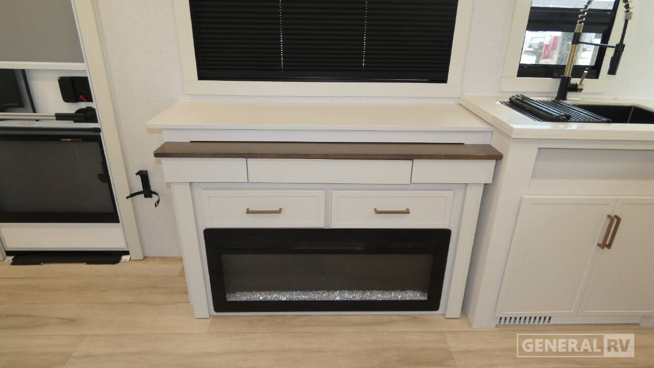 A photo of this 2026 Brinkley MODEL I 275