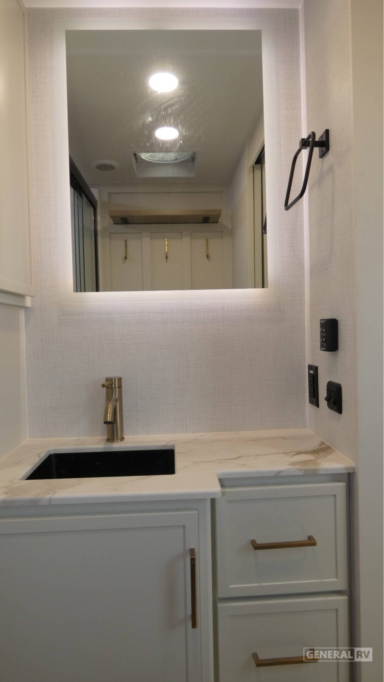 A photo of this 2026 Brinkley MODEL I 275