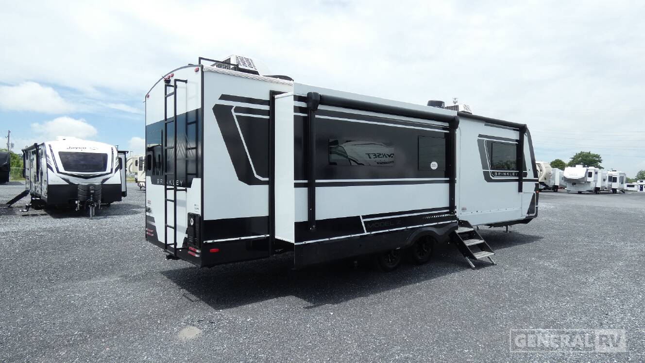 A photo of this 2025 Brinkley MODEL Z AIR 285