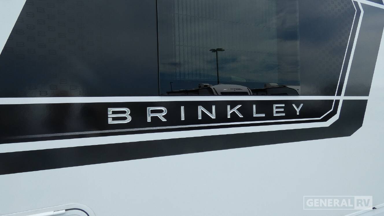 A photo of this 2025 Brinkley MODEL Z AIR 285