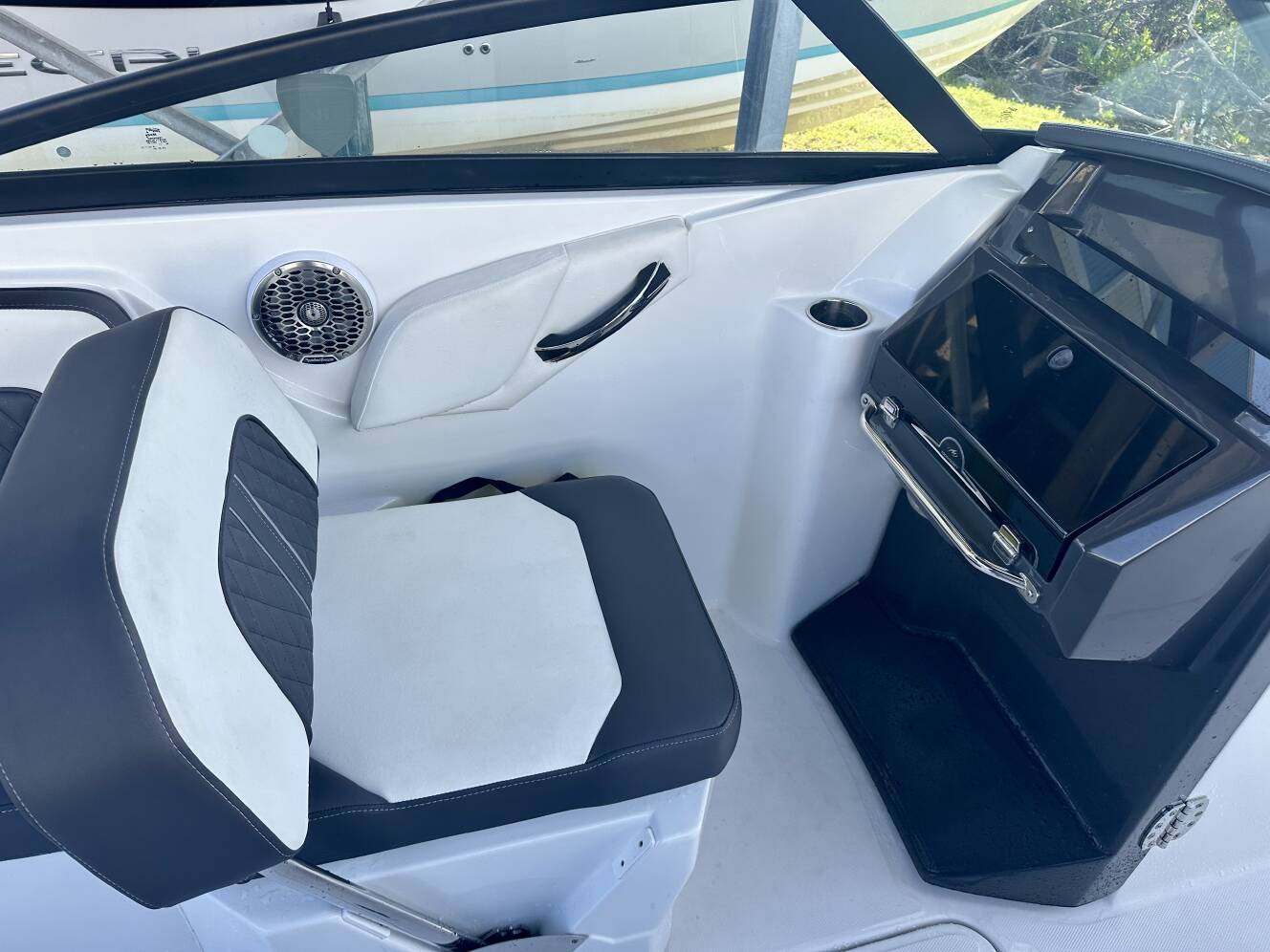 A photo of this 2023 Monterey M 65