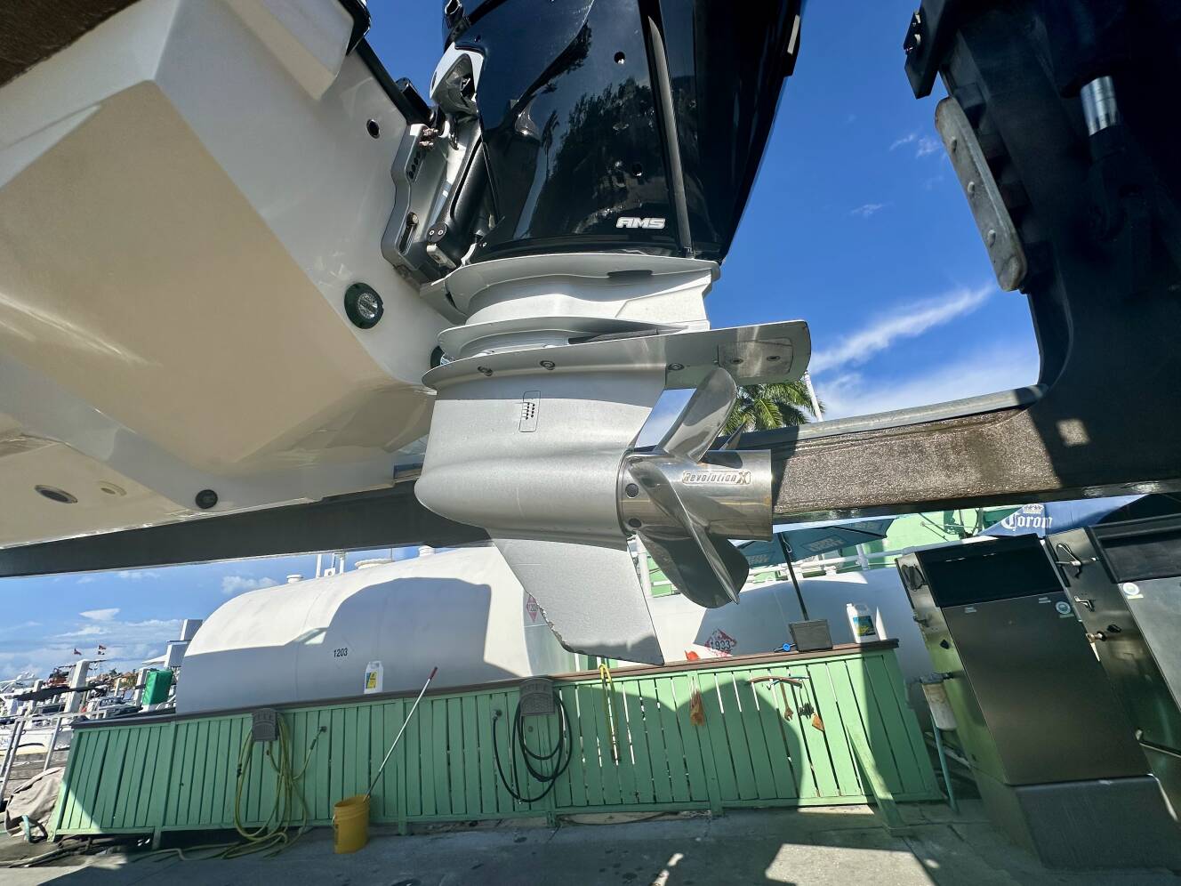 A photo of this 2023 Monterey M 65