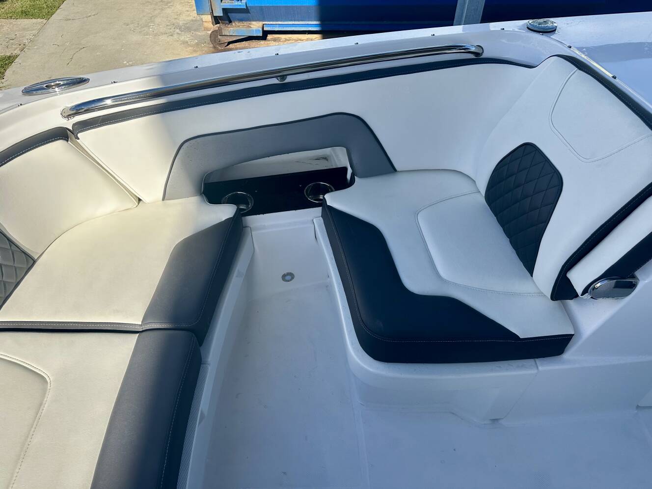 A photo of this 2023 Monterey M 65