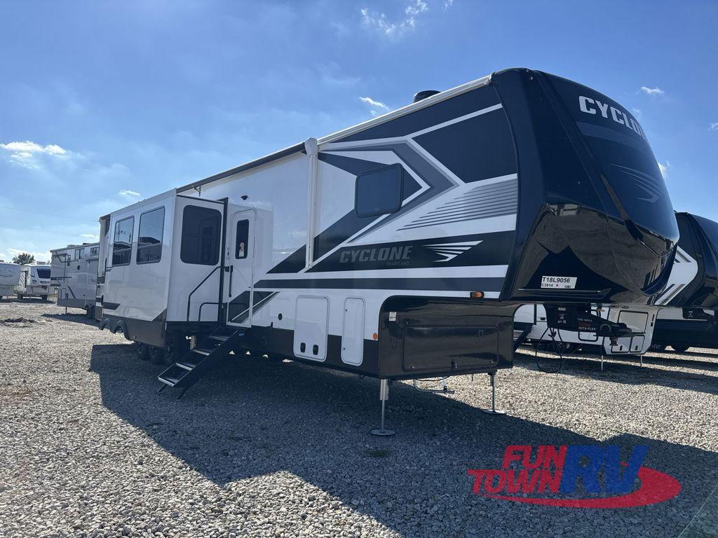 2026 Heartland Cyclone 3914 in ottawa KS