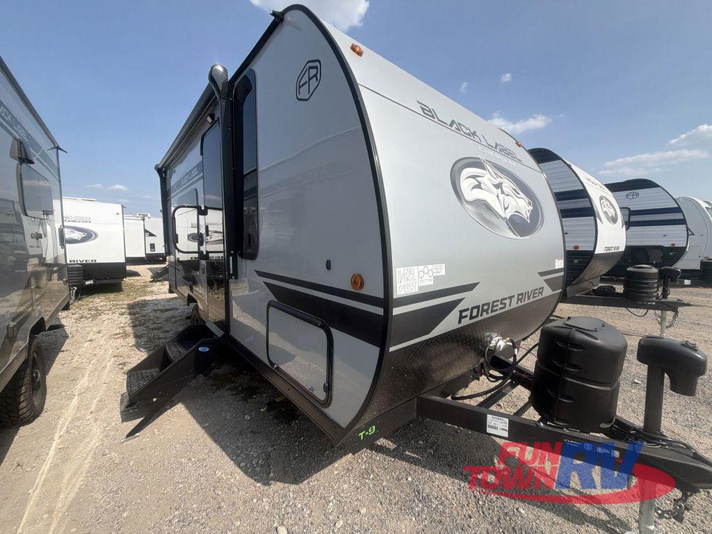 2027 Forest River Rv Cherokee Wolf Pup Black Label 16FQBLW in amarillo TX
