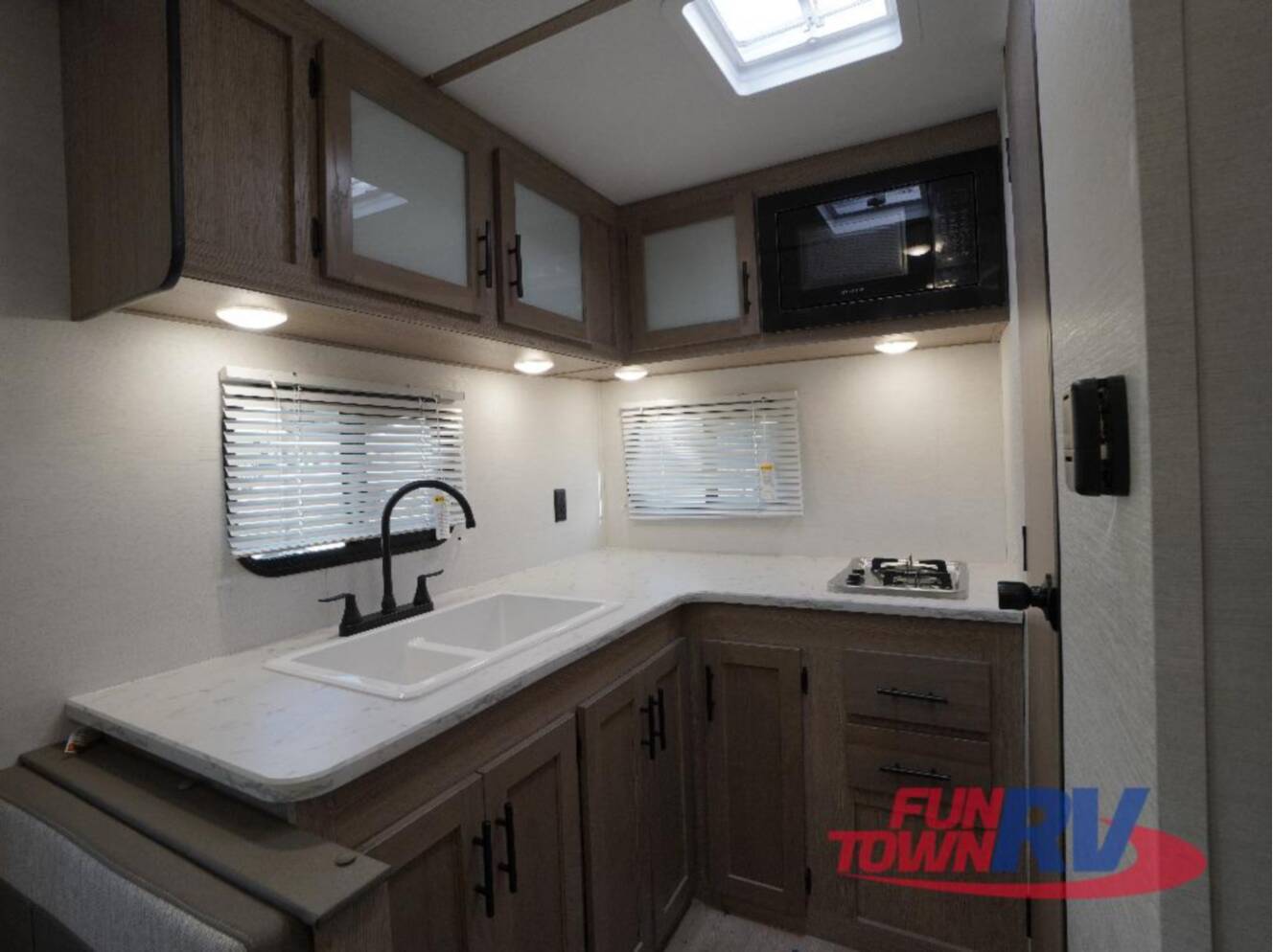 A photo of this 2026 Gulf Stream Rv Yellowstone Classic 199RK