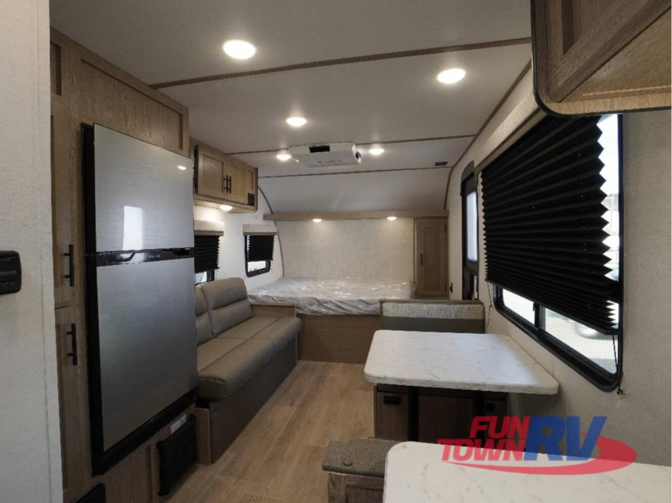 A photo of this 2026 Gulf Stream Rv Yellowstone Classic 199RK