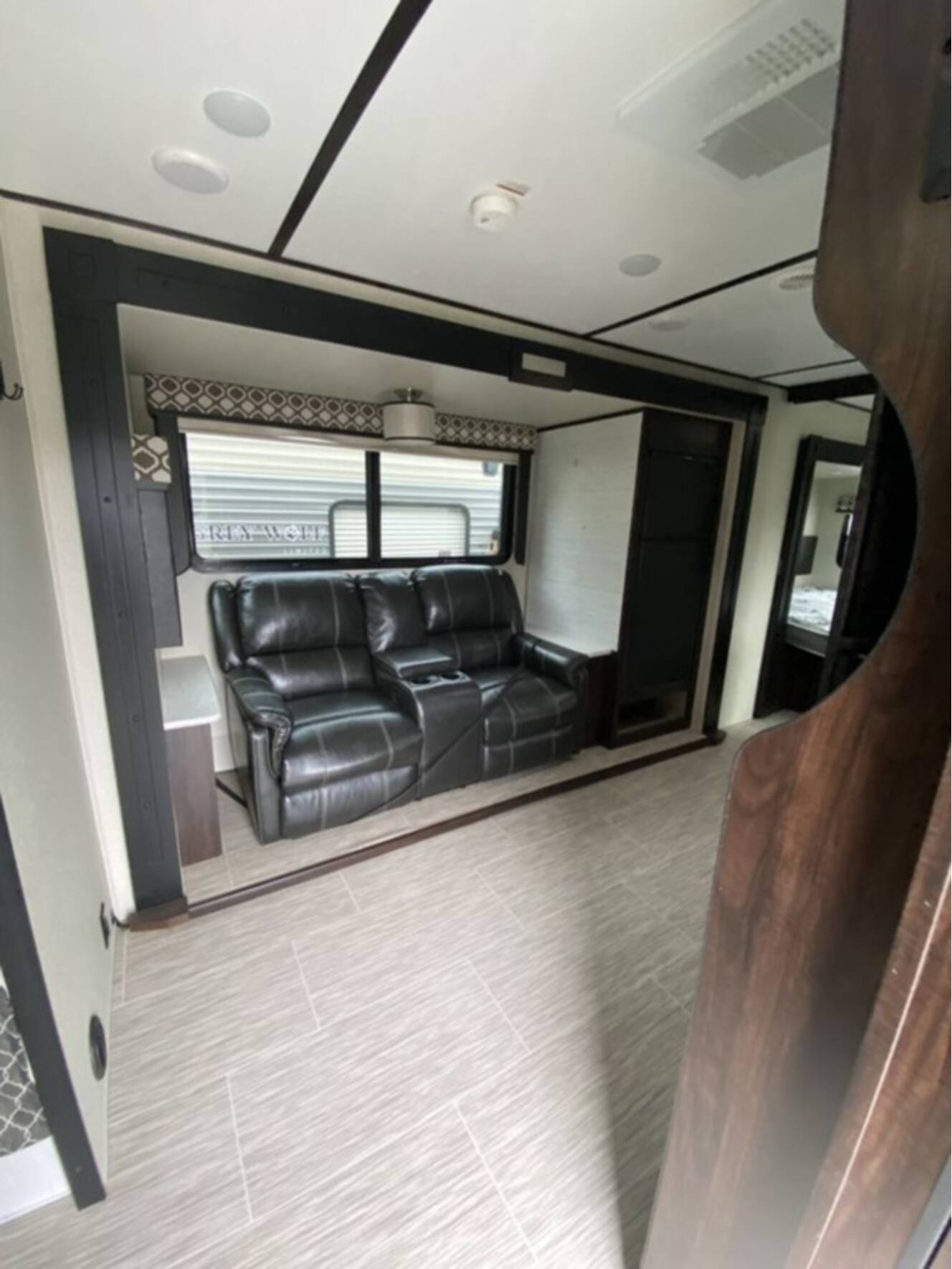 A photo of this 2019 Prime Time Tracer 260KS