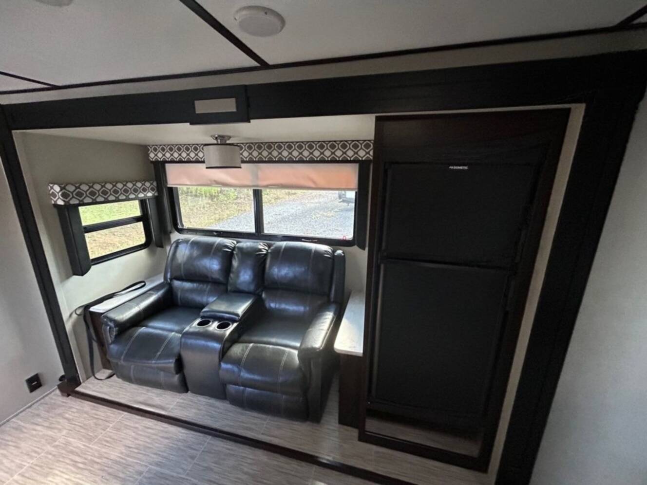 A photo of this 2019 Prime Time Tracer 260KS