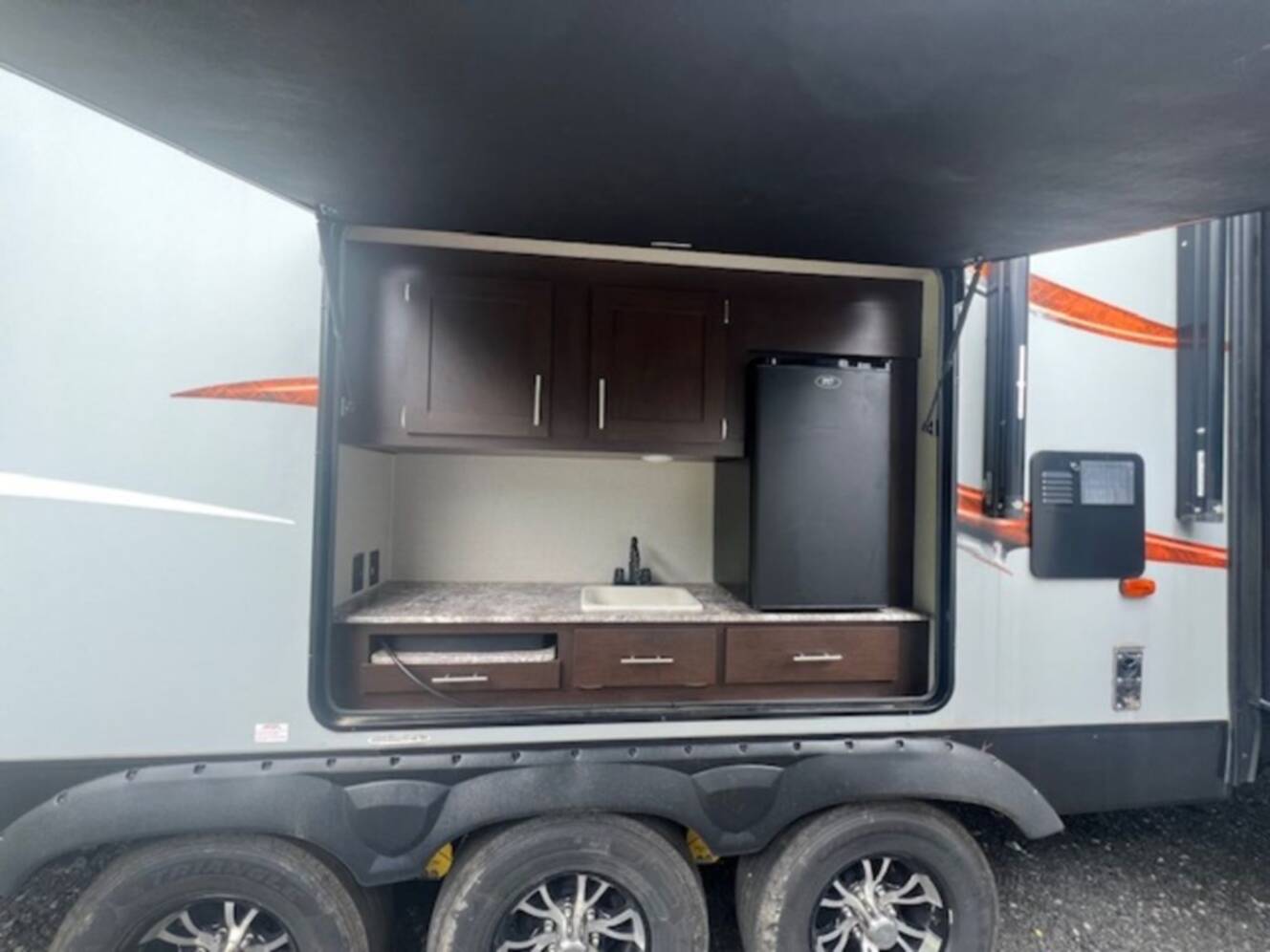 A photo of this 2019 Kz Rv Sportster® 352TH13