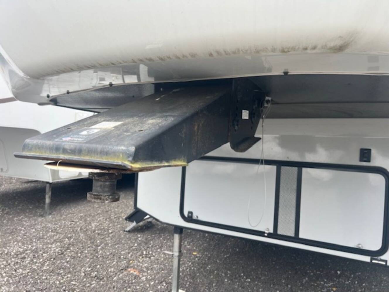A photo of this 2019 Kz Rv Sportster® 352TH13