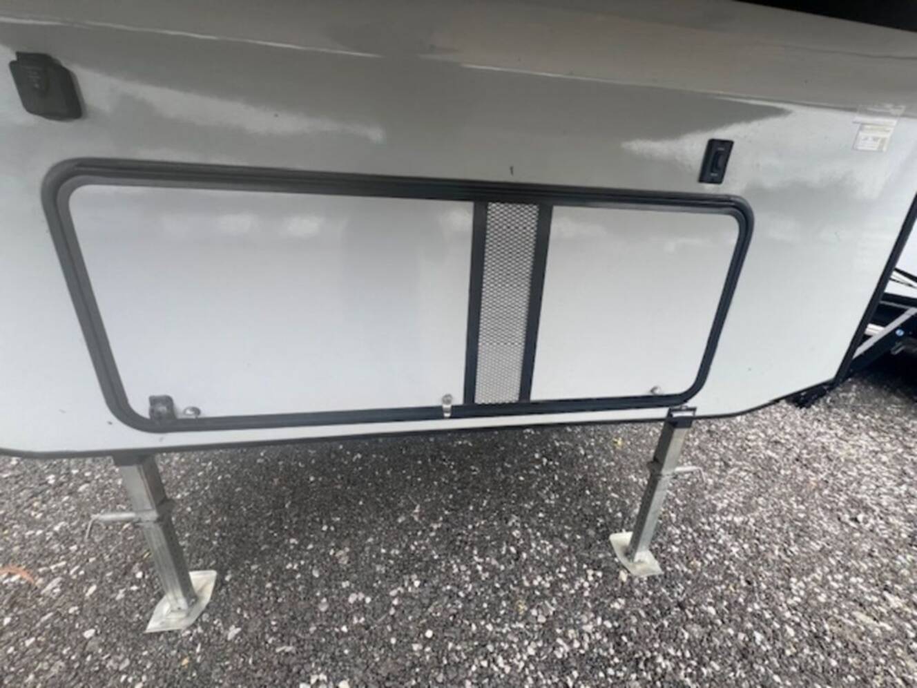 A photo of this 2019 Kz Rv Sportster® 352TH13