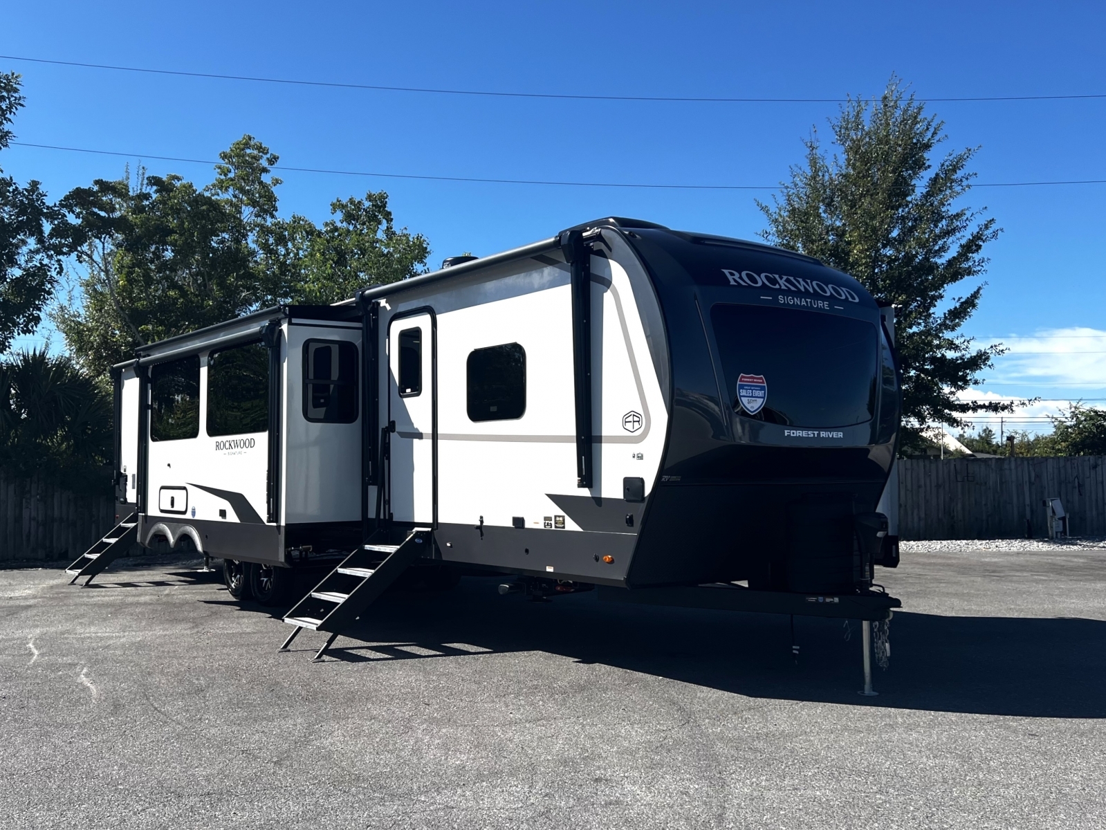 2027 Forest River Rockwood Signature 8421DB in panama city FL