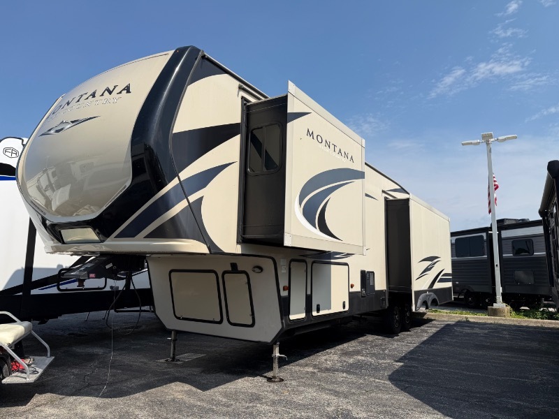 2019 Keystone Montana High Country 331RL in frankfort IL