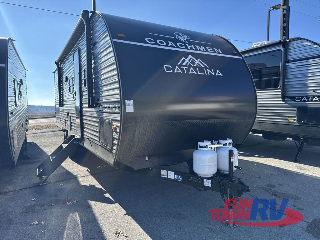 2026 Coachmen Rv Catalina Summit Series 8 261BHS in rockford MI