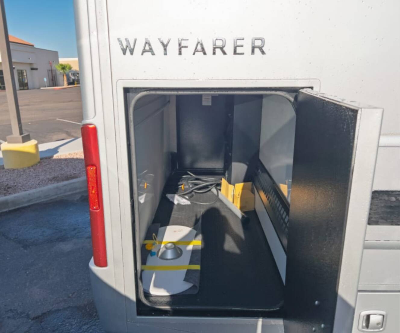 A photo of this 2027 Tiffin WAYFARER 25XLW