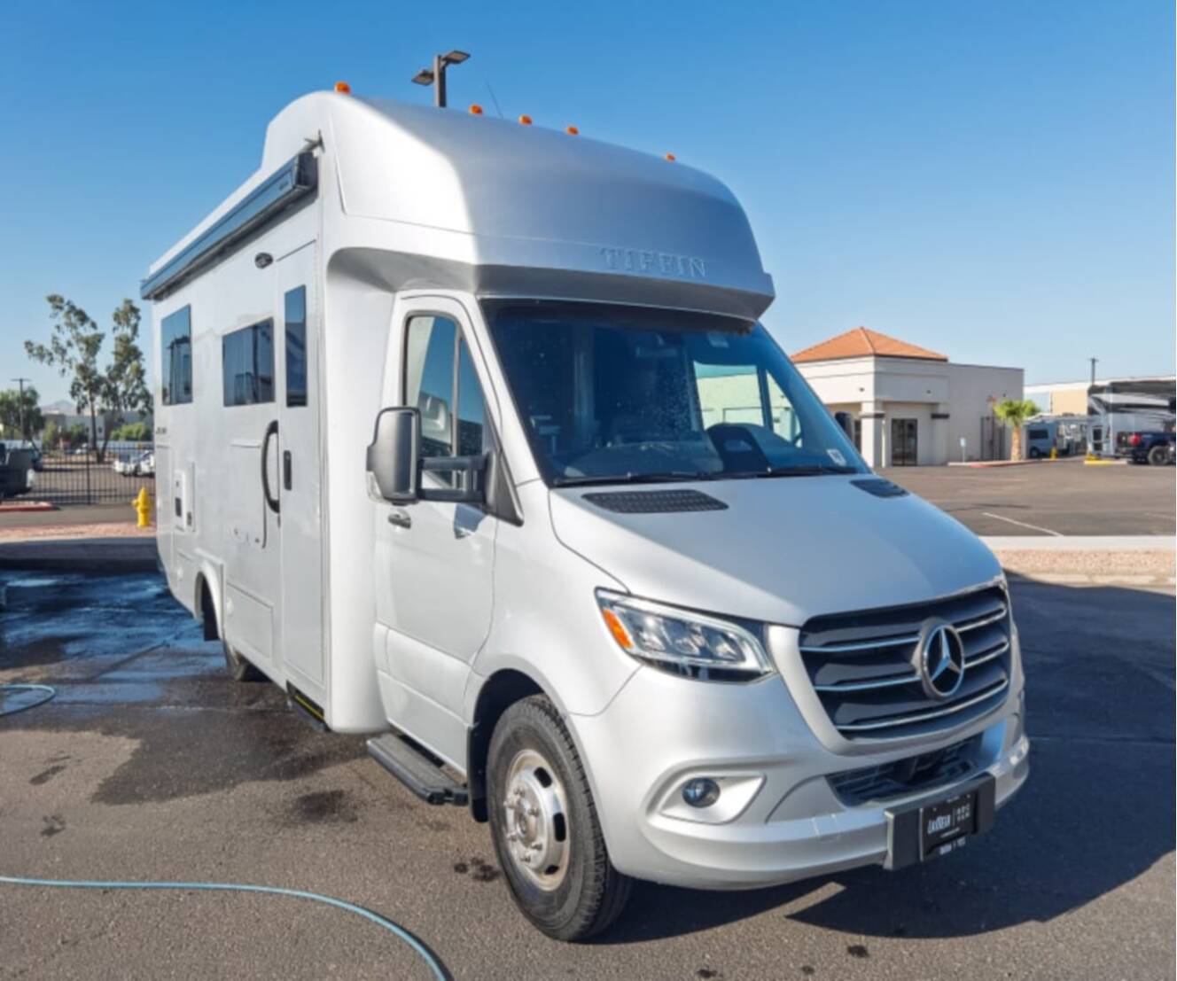 A photo of this 2027 Tiffin WAYFARER 25XLW