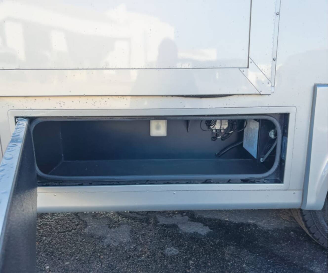 A photo of this 2027 Tiffin WAYFARER 25XLW