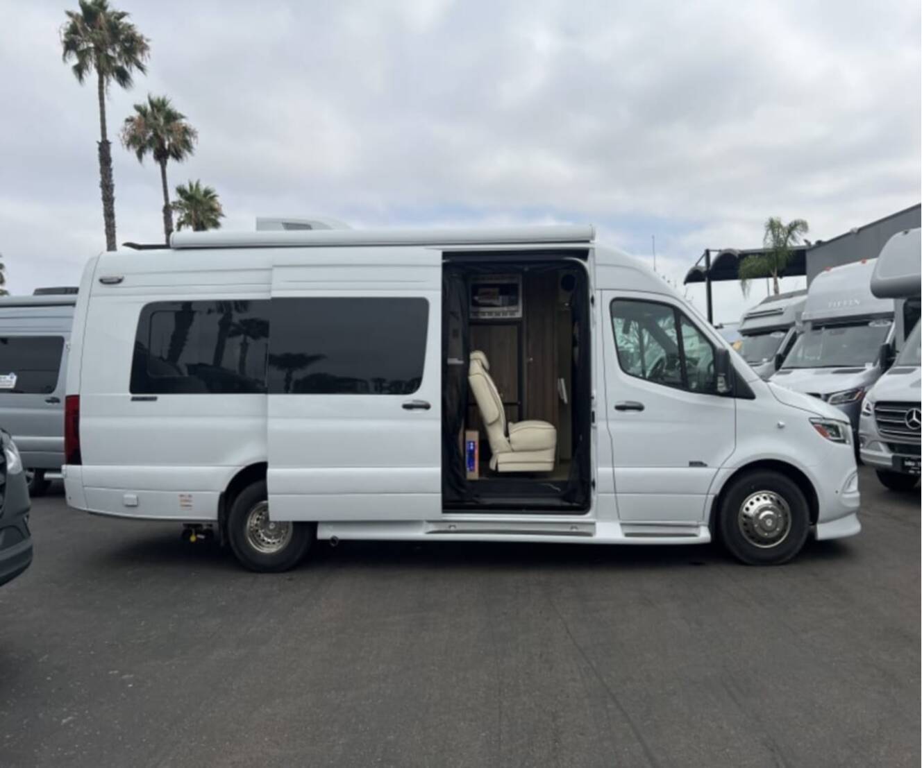 A photo of this 2026 Midwest Automotive Designs HERITAGE MD3-HER-RWD