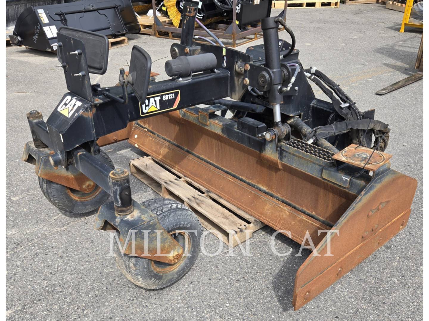 2018 CAT SSL BB121 BOX BLADE in Londonderry, NH