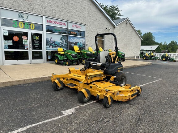 2017 Hustler Super 104 36 in Barberton, OH