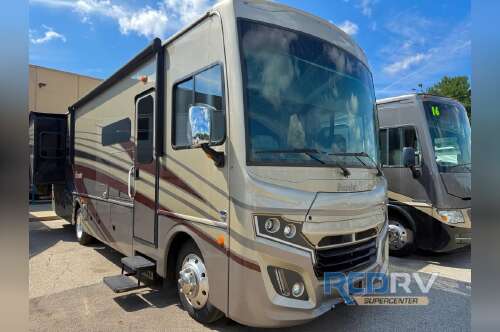 2025 Fleetwood Rv Bounder 33C in sunbury OH