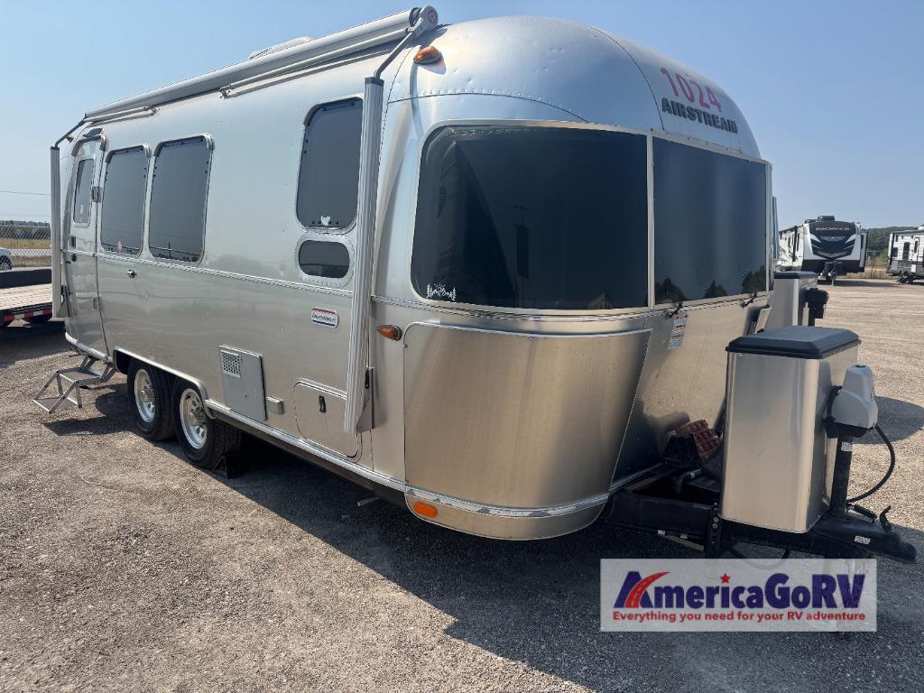 2020 Airstream International Serenity 23FB in seguin TX
